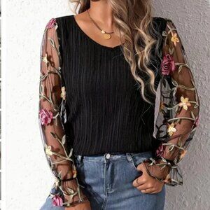 NWOT Elegant embroided Long Sleeve Top  Floral Embroidered V Neck Blouse,